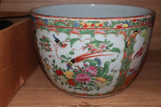 A Cantonese famille rose jardiniere diameter 30cm